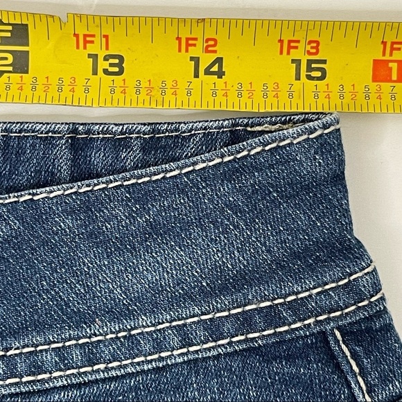 Southpole Embellished Pockets Women's Medium Wash Denim Jean Shorts Y2K - Picture 7 of 10